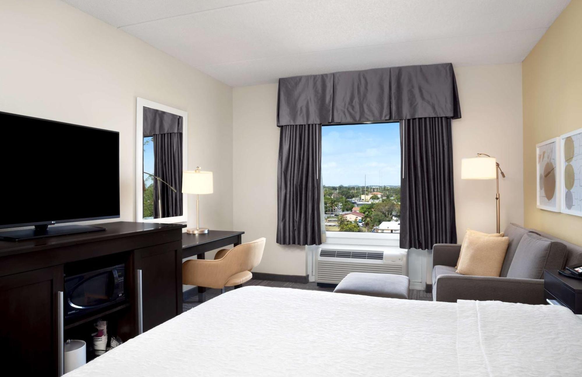 Hampton Inn Hallandale Beach-Aventura Hollywood Extérieur photo